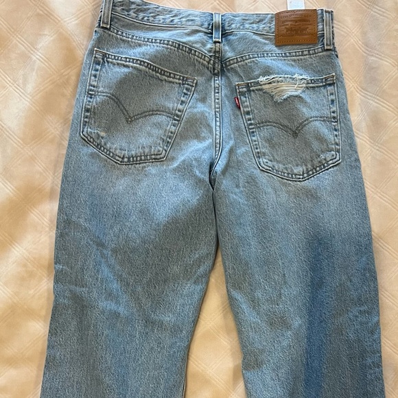 Perfect for Spring Jean - Picture 4 of 5